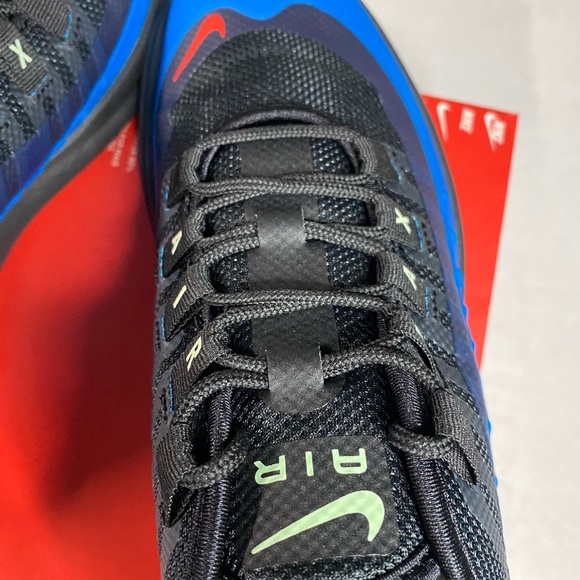 Nike Air Max Axis size 7Y - Picture 12 of 16